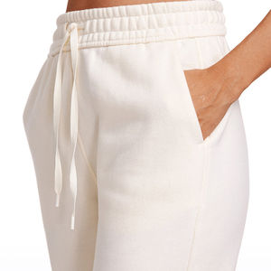 Haute qualité femmes 100% coton polaire mi plat pantalons de survêtement Streetwear cordon pantalon personnalisé Logo impression respirant OEM - Product Image 4