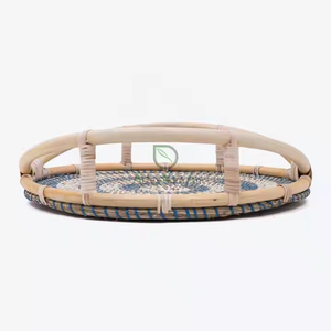 Elegante bandeja de ratán tejida a mano para servir té café y organizar elementos esenciales - Product Image 2