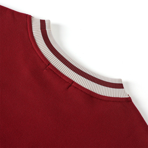 Sudadera de Invierno Delta Crimson DST Chenille con Cuello Redondo |   Sudadera Unisex Estilo Universitario con Logotipo Griego Bordado en la Parte Delantera y Ribetes - Product Image 5