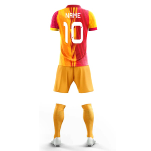 Ensemble de maillots de football personnalisés en polyester de haute qualité pour hommes, shorts verts sportifs, conception de logo, uniformes de club pour adultes par sublimation - Product Image 2