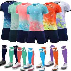 ชุดเสื้อฟุตบอลสไตล์ใหม่ของผู้ชายชุดฝึกสไตล์ทีมแห้งเร็วระบายอากาศได้ดีพิมพ์ซับลิเมชันแบบกำหนดเองได้ - Product Image 1