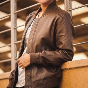 Veste en cuir de Style universitaire classique pour femmes-Mode décontractée coupe-vent Moto Biker Veste bombardier en cuir véritable pour femmes - Product Image 5