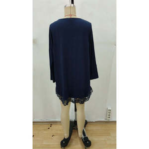 Blusa de Viscosa de Manga Larga con Cuello Redondo y Dobladillo Asimétrico con Delicado Detalle de Encaje para Mujer, Modelo 31743, de Jane's - Product Image 6