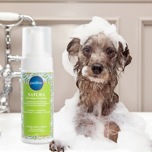 Shampoo moussant pour animaux de compagnie sans rinçage inspiré de la dermatologie, Fuss Free Malaysia Pawlene Natura, avec formule hypoallergénique, facile à utiliser - Product Image 1