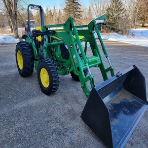 En stock John Deeere 5065E 80HP Tracteur utilitaire 4x4 Moteur diesel Pompe d'entraînement à engrenages et boîte de vitesses Garantie de 3 ans Livraison fiable - Product Image 6