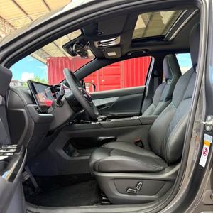 Auto Usado 2025, Sedán con Transmisión Automática de 4.1-6L, de China, Volante a la Izquierda, Asientos de Cuero, Euro IV, Techo Panorámico - Product Image 4