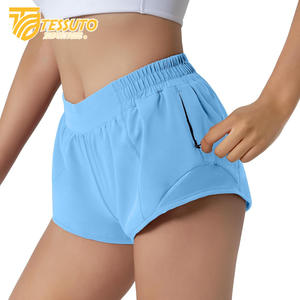 Pantalones cortos deportivos para correr de secado rápido al por mayor, pantalones cortos deportivos de doble capa con cintura elástica para entrenamiento activo, pantalones cortos de yoga para ciclismo al aire libre para mujer - Product Image 3