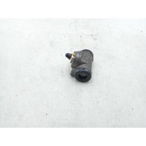 Pièces de rechange génériques pour différentes marques (série 90>) Cylindre de frein Bendix 6112 215 Essence - Product Image 3