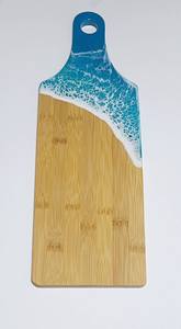 Planche à découper personnalisée en bois d'acacia et résine, ustensile de cuisine antidérapant, plateau de service à fromage, directement du fabricant - Product Image 6