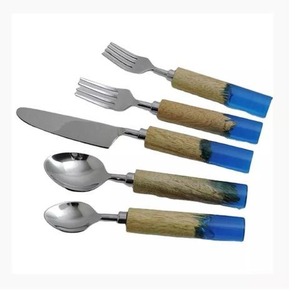 Juego de Cubiertos de acero inoxidable de alta calidad con mango de madera Cubiertos Premium para el hogar y el restaurante - Product Image 2