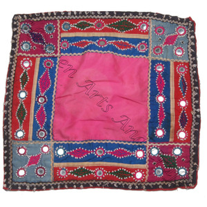 Parche Bordado Personalizado para Ropa, Diseño en Tela, Técnicas Bordadas a Mano, Espejo Indio Vintage, Bordado a Mano de Kutch - Product Image 1