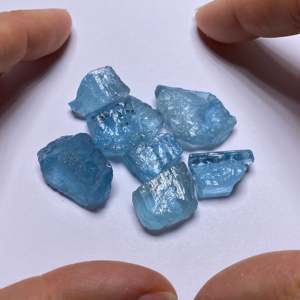 Piedra Preciosa de Aguamarina Natural Suelta de Brasil - Corte Esmeralda Facetado Azul para Joyería - Product Image 1