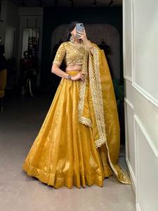 Lancement du nouveau jaune moutarde de qualité supérieure Goldie Lehenga Choli & Dupatta avec broderie Séquence Travail pour les fêtes de mariage Fantaisie - Product Image 3