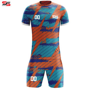 Maillot de football personnalisé 100 % polyester à transfert thermique, prix de gros OEM, respirant et séchage rapide pour l'été - Product Image 4