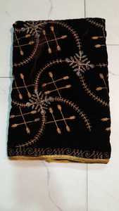 ผ้าคลุมไหล่กำมะหยี่แฟชั่นสำหรับผู้หญิงผ้าซาตินพิมพ์ลายตามสไตล์ยาวสำหรับงานเฉลิมฉลองและงานปาร์ตี้ในฤดูหนาว - Product Image 4