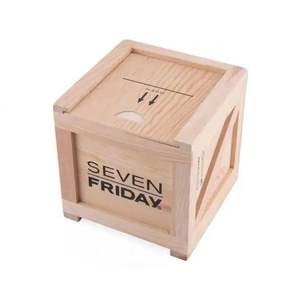 Boîte à <span class=keywords><strong>montre</strong></span> magnétique en verre brillant durable et protectrice avec écran intégré et coussin pour montres <span class=keywords><strong>Casio</strong></span> de luxe - Product Image 3