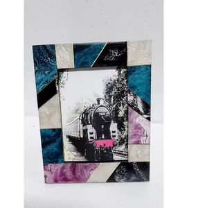 Resina decorativa para el hogar/Marco de fotos familiar de pie de madera decoración de boda Marco de imagen de latón de resina forma Rectangular - Product Image 5