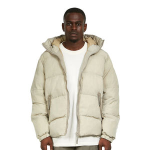 Qualité supérieure Vente en gros Vêtements d'hiver à la mode Veste chaude en nylon et polyester pour hommes Doudoune sur mesure - Product Image 1