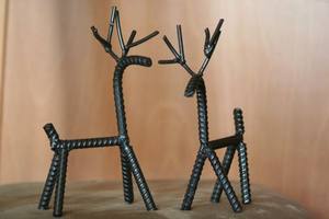 Sculpture de tête d'animal élégante en bois d'argent de style nordique sur base noire pour étagère de salon, hôtel de luxe minimaliste - Product Image 4