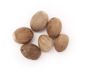 Noix de muscade indienne biologique séchée au soleil de qualité supérieure, riche en arôme, pour desserts, currys, boissons, utilisations culinaires/ayurvédiques, sans additifs - Product Image 6