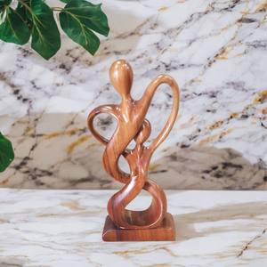 Sculpture en bois de teck de haute qualité faite à la main 'Connection', surface polie à la main, art d'exposition, sculpture gravée, artisanat de table - Product Image 4