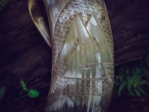 Taza para Beber Hecha a Mano con Cuerno de Búfalo Natural |   Taza de Estilo Medieval y Nórdico - Product Image 2