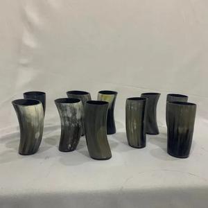 Verre à liqueur en corne naturelle personnalisable Agate polie Buffle Vache Boeuf Tasse à boire Différentes tailles disponibles Design animal élégant - Product Image 1