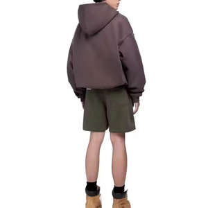 ผู้ผลิตเสื้อฮู้ดซิปคุณภาพสูงจากผ้าฝ้าย เสื้อฮู้ดทรงบ็อกซี่ผ้าเฟรนช์เทอร์รี่แบบสั่งทำ เสื้อฮู้ดซิปทรงโอเวอร์ไซส์แบบครอปเนื้อหนา - Product Image 4