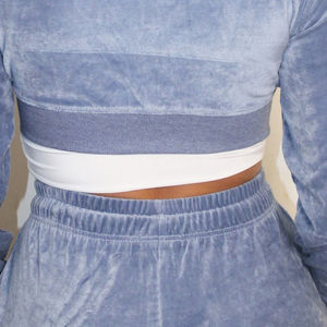 Conjunto de chándal de algodón 100% para mujer, conjunto de chándal de 2 piezas de otoño con bolsillo y cremallera corta sólida con alta visibilidad - Product Image 3