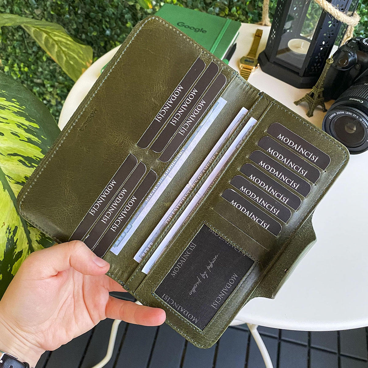 สีเขียว