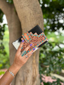 Cartera de cuero con pelo en piel oculta, cartera tallada a mano occidental, tarjetas de cuero talladas con herramientas Vintage, regalos de billetera en efectivo - Product Image 2