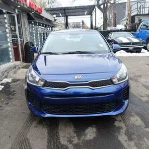 KIA Rio5 S Plus 2018 Usado en Buen Estado, Sin Accidentes, Volante a la Izquierda/Derecha - Product Image 1