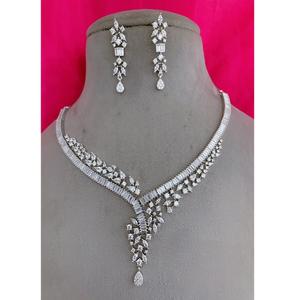 Collier de luxe de haute qualité élégant étincelle Zircon ensemble avec boucles d'oreilles pour mariage fiançailles fête porter pour les femmes - Product Image 1