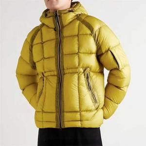 2025 veste matelassée ultralégère pour hommes personnalisée pour la saison d'hiver tissu de haute qualité col montant capuche fermeture éclair pour les aventures en plein air - Product Image 2