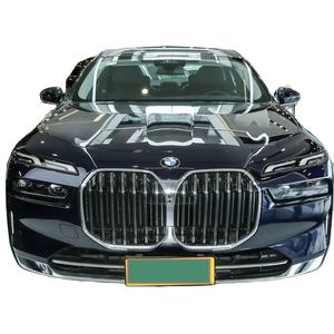 รถยนต์ซีดานระดับเรือธงสุดหรู รุ่น 735Li คุณภาพสูง พร้อมแพ็คเกจสุดพรีเมียม ล้อแม็ก R20 เครื่องยนต์เทอร์โบ เกียร์อัตโนมัติ แรงบิด 400 นิวตันเมตร - Product Image 1