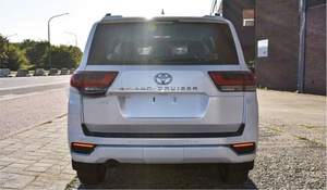 2022สำหรับ Toyota Land Prado Cruiser มือสอง GCC AWD กับยาง R20เบาะหนังน้ำหนักเบา Acc ระบบควบคุมความเร็วคงที่ Euro6ปล่อยมลพิษด้านซ้าย - Product Image 4