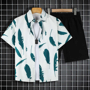 ชุดสูทวันหยุดของผู้ชายสไตล์ฮาวายทันสมัยเสื้อลำลองแขนสั้นชุดกางเกงห้าส่วนพิมพ์ลายสำหรับผู้ชาย - Product Image 1