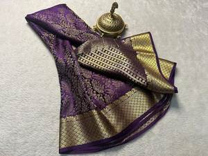 Hermosos Saris de Seda Brocada Pura de Mysore para Mujer, para Fiestas de Invierno - Product Image 4