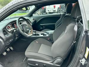 Dodge Challenger SRT Hellcat Jailbreak 2023 Usado en Buen Estado - Product Image 3