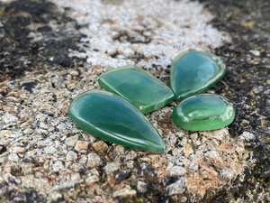 Alta calidad Natural mezcla suave forma Flatback cabujón verde nefrita Jade calibrado piedra preciosa suelta para hacer joyería a granel - Product Image 5