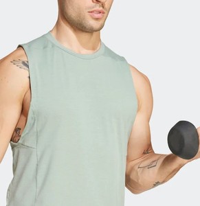 Débardeur léger de performance pour hommes, respirant, couleur personnalisable pour la course à pied, la gymnastique, l'entraînement de haute intensité, taille plus - Product Image 4