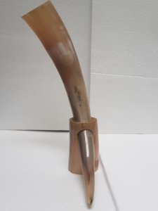 Handmade Religious Eco-Friendly Norse Drinking Horn Buffalo Horn <b>Mug</b> with <b>Stand</b> Viking Gift for Beer or Mead Drinker India - Product Image 5