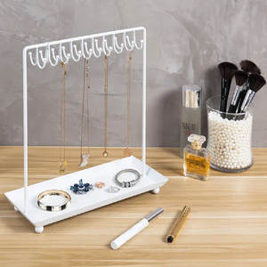 ขาตั้งเครื่องประดับโลหะสินค้ามาใหม่ดีไซน์พรีเมี่ยมพร้อมที่วางเครื่องประดับเคลือบสีขาวมันวาวเป็นที่ต้องการสูงสำหรับตกแต่งห้องนอนและโต๊ะ - Product Image 1