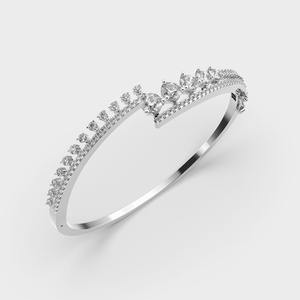 กำไลข้อมือแบบเปิดประดับเพชรเลี้ยงในห้องปฏิบัติการทรงมงกุฎ ประดับเพชรแบบพาเว่ ทำจากทองคำ 9K สีโรสโกลด์ / สีเหลือง / สีขาว - Product Image 5