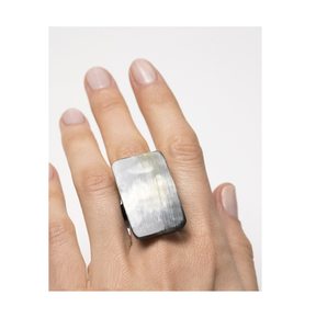 แหวนเครื่องประดับเขาควายทรงสี่เหลี่ยม แหวนหนาสุดฮิต ของขวัญวันเกิด ของขวัญสำหรับผู้หญิง แหวนเขาควายขายดี - Product Image 1