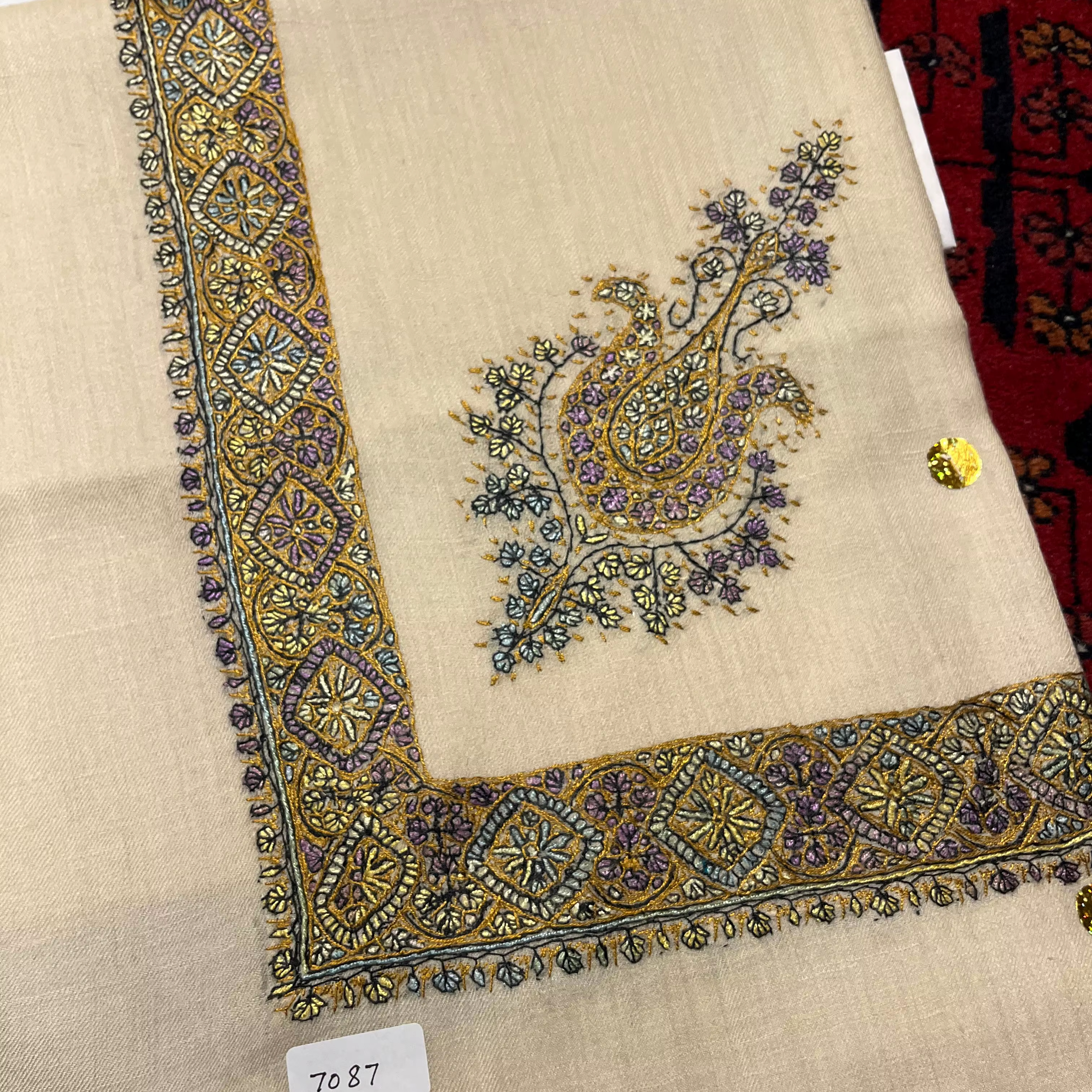 Goat Pashmina Shawl Is Made Up Of Pashmina Shahtoosh Goat Patu