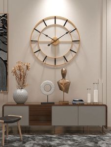 Horloge murale minimaliste en fer pour une décoration intérieure simple, offrant une élégance subtile et une précision fiable. - Product Image 6