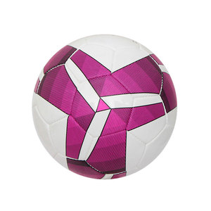 Balón de Fútbol de Cuero PU Personalizado de Alta Calidad - Marca VENSIO INDUSTRIES, Colores y Logotipo Personalizados, Servicio OEM, Tamaño de Entrenamiento 5 - Product Image 2