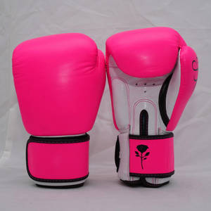 Guantes de boxeo rosas para mujer, logotipo personalizado de alta calidad, tamaño Xxl, guantes de entrenamiento de perforación, fabricante proveedor en Pakistán - Product Image 2