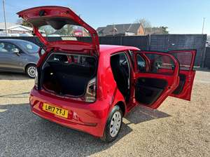 Volkswagen UP 1.0 Take Up 5D 2017 Usado (LHD/RHD) - Product Image 4